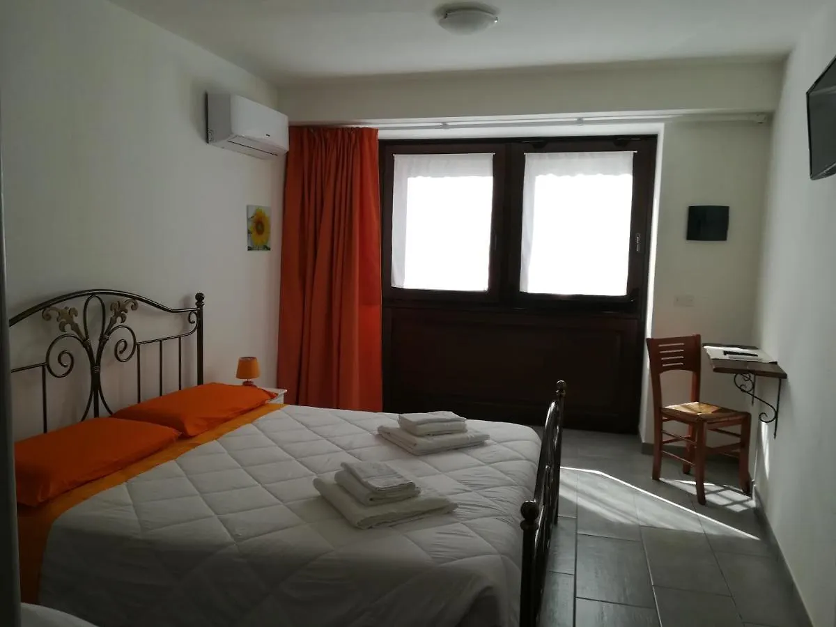 Bed and Breakfast Deiana Santu Lussurgiu 0*,  Italien