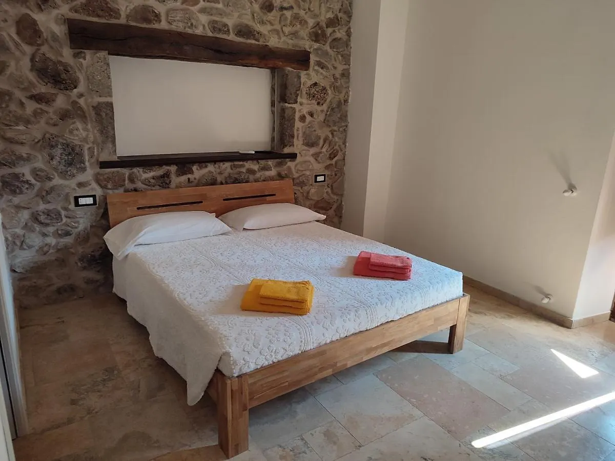Bed and Breakfast Deiana Santu Lussurgiu